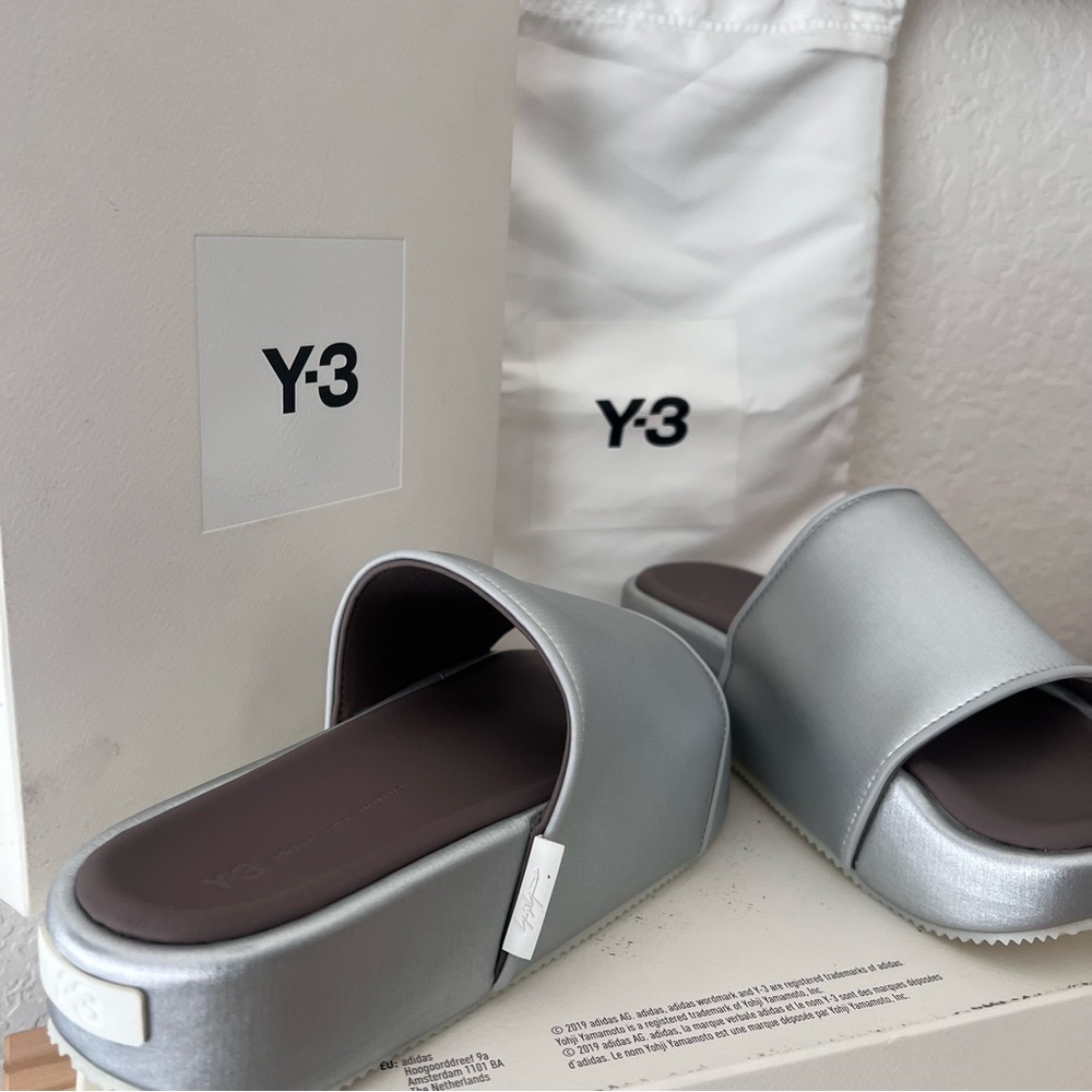 Y-3 Slides